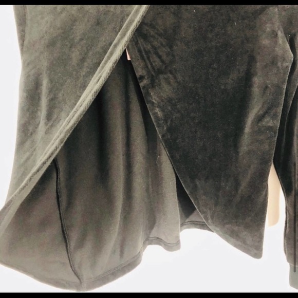 Victoria’s Secret Black Velvet Open Back Sweatshirt oversized new with tags xs - Picture 6 of 7